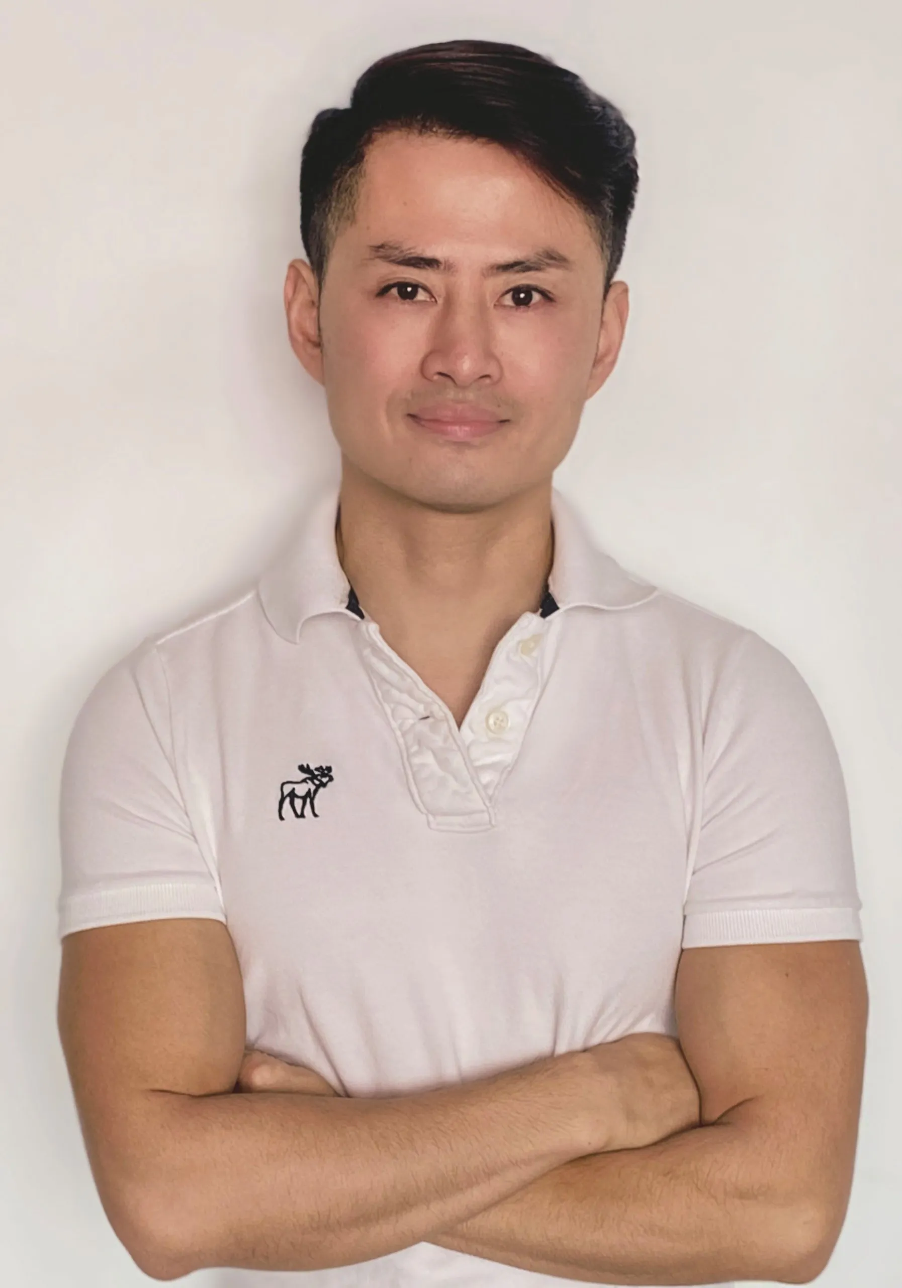 Charles Guo, Registered Massage Therapist and Registered Acupuncturist in Downtown Toronto